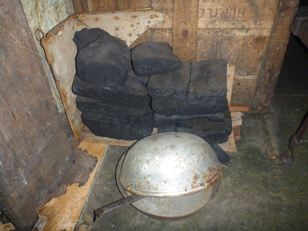 Galley artefacts in Scott's 'Terra Nova' hut (005)