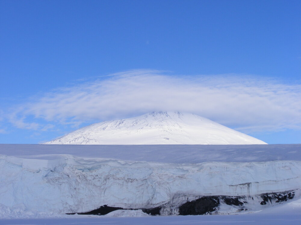 Barne Glacier and Mount Erebus (002)