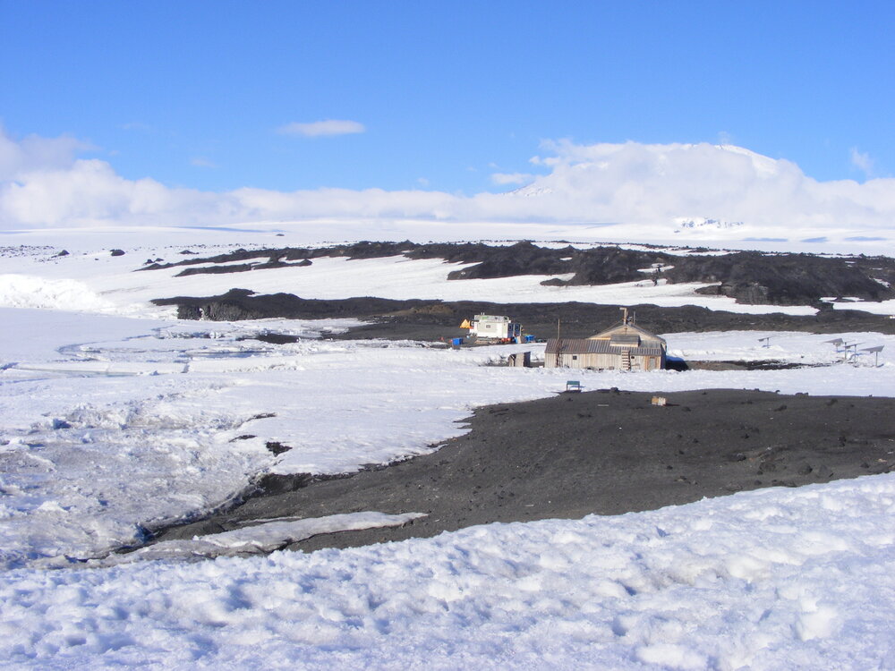 Scott's 'Terra Nova' hut, Conservation labs and field camp