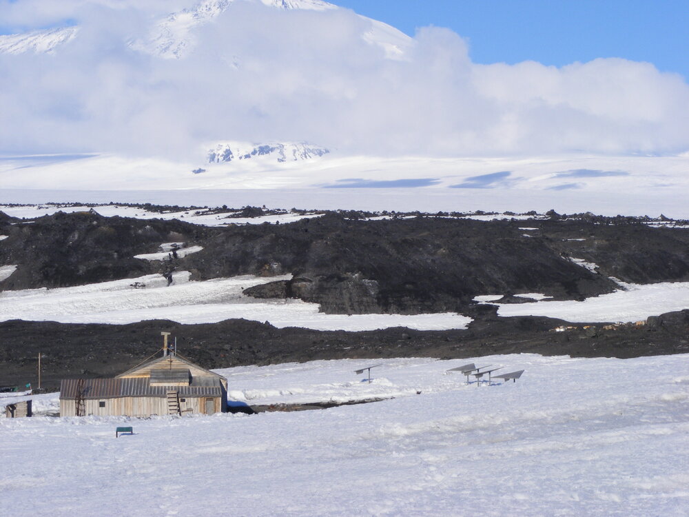 Scott's 'Terra Nova' hut at Cape Evans (002)