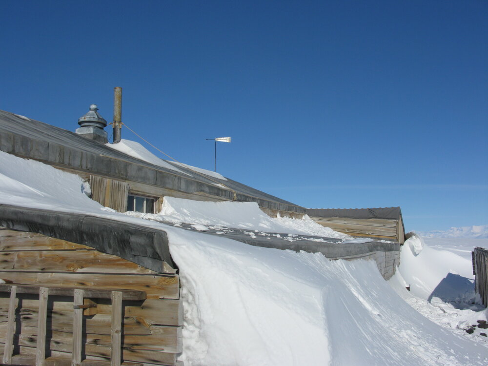 Snow build-up on Scott's 'Terra Nova' hut 