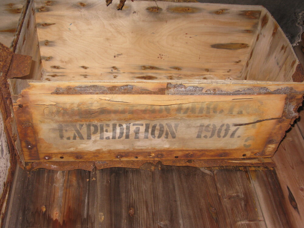 Shelving in Mawson's Lab, Shackleton's 'Nimrod' hut (001)