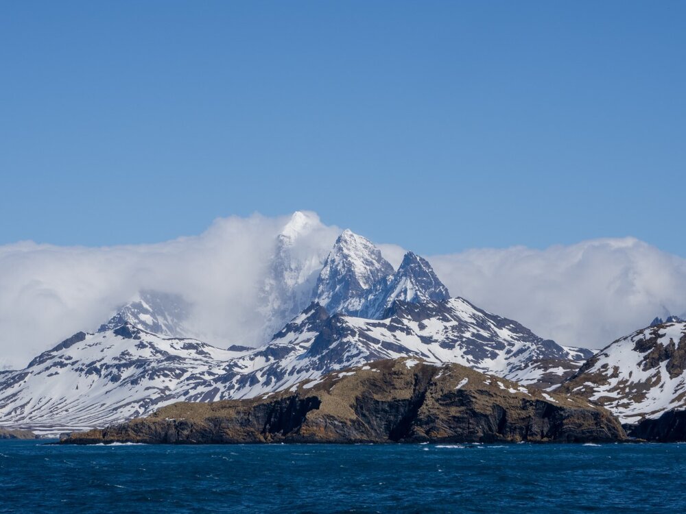 Mountain landscape, South Georgia (001)