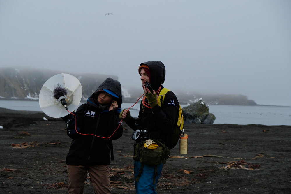 Jenny Sahng and Peregrin Hyde recording sounds at Right Whale Bay (001)