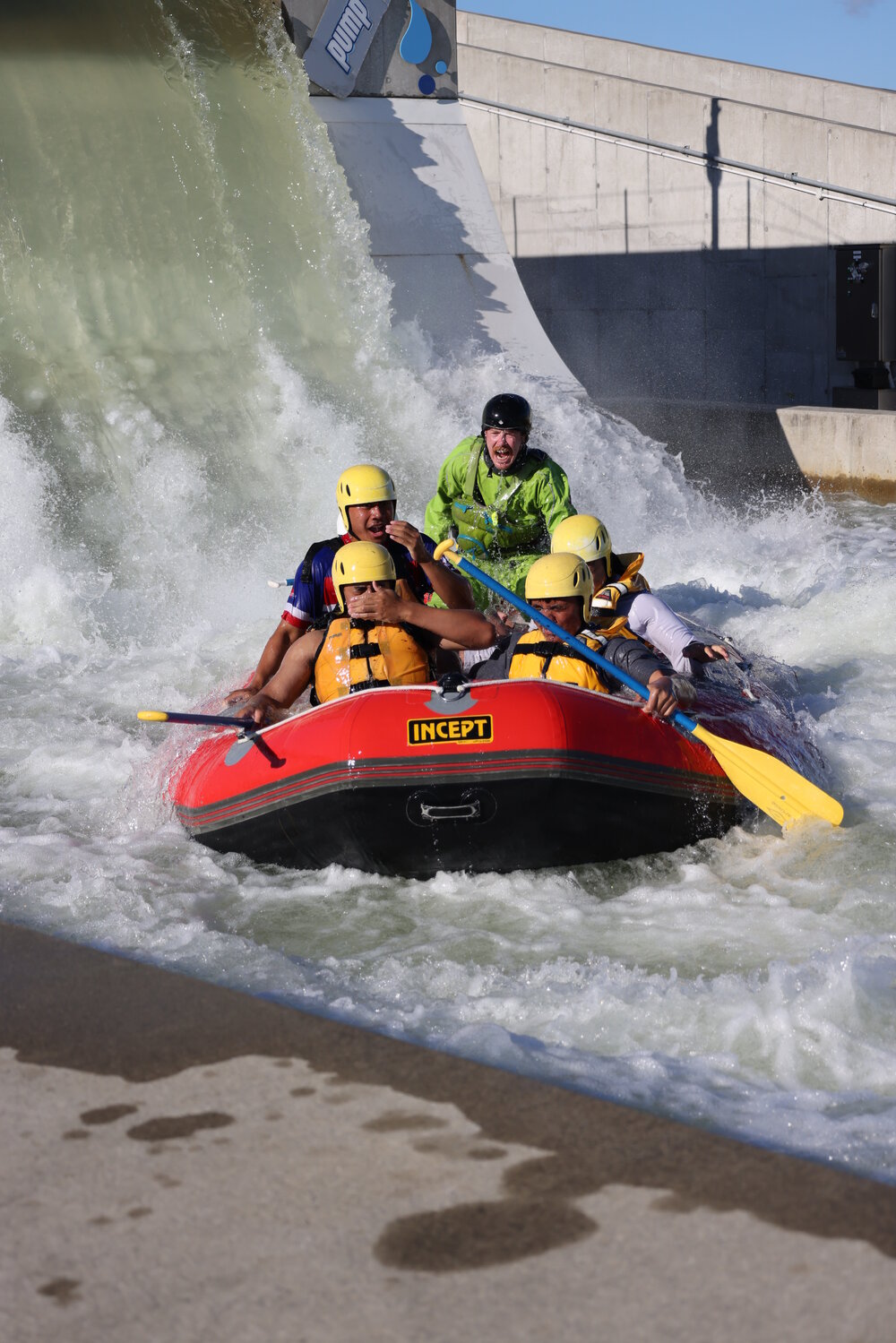 Students particpating in rafting activities at the Explorer Conference 2021 (023)