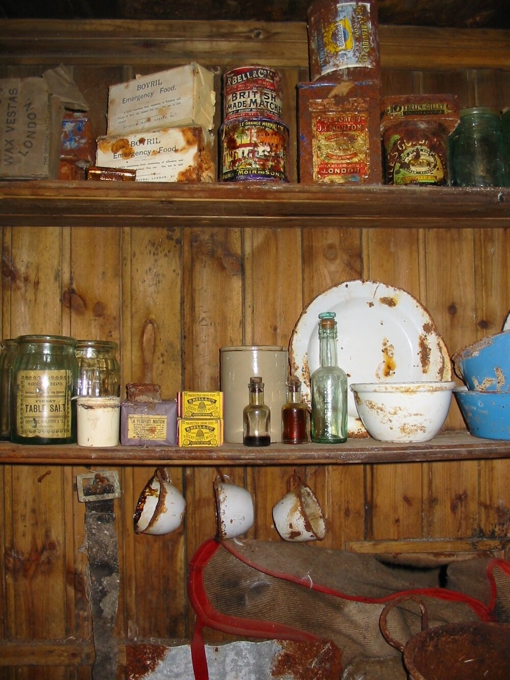 2003 K440 at Borchgrevink's Living hut - Interior, Galley shelves (010)