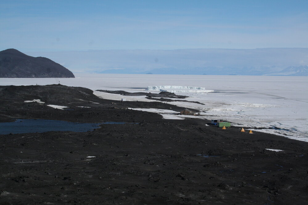 2013-14 Cape Evans environs and AHT field camp on Home Beach