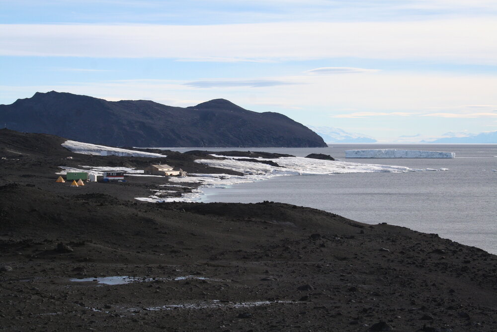2013-14 AHT field camp and Scott's 'Terra Nova' hut, Cape Evans