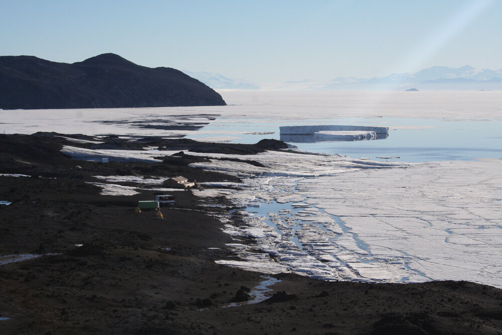 2013-14 AHT field camp and Scott's 'Terra Nova' hut, Cape Evans
