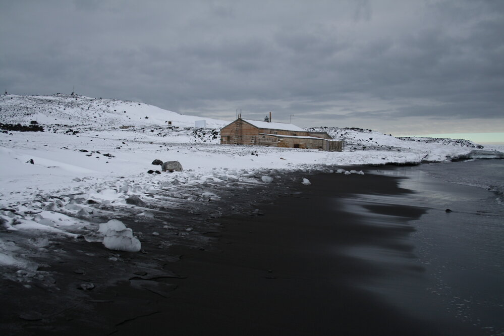 2013-14 Scott's 'Terra Nova' hut, Cape Evans