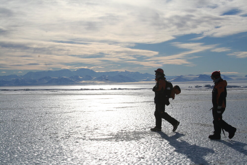 2013-14 Josiah Wagener and Lizzie Meek on a walk