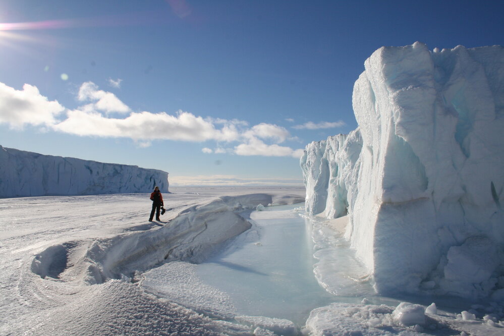 2013-14 Nicola Dunn in front of Barne Glacier