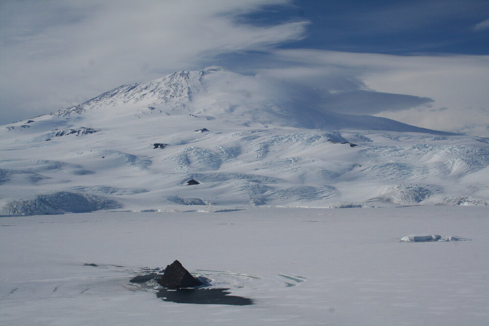 2013-14 Dellbridge Islands and Mount Erebus