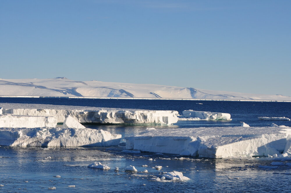 2013-14 Sea ice breaking up near Scott Base (010)