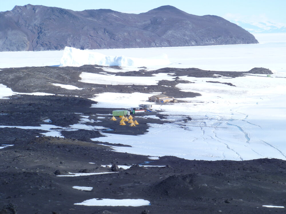 2010-11 AHT field camp and Scott's 'Terra Nova' hut