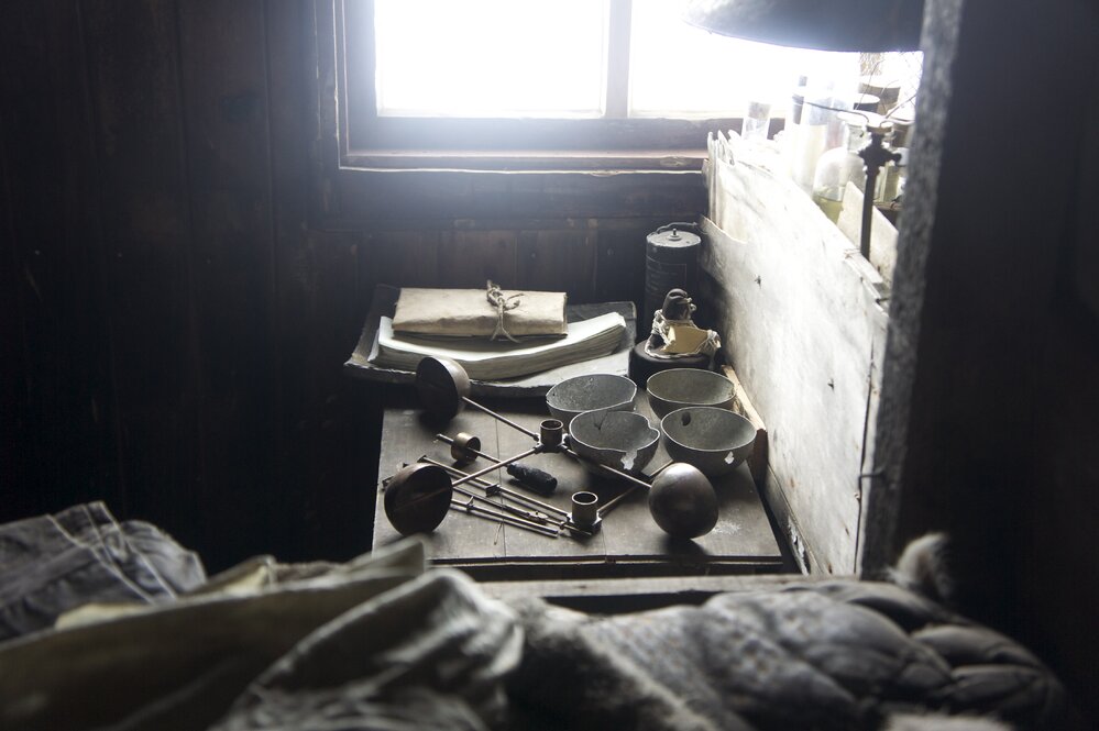 2012 Scott's 'Terra Nova' hut, interior, meteorological bench in Physical Laboratory