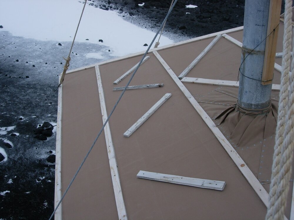 Roof detail, Shackleton's 'Nimrod' hut (004)