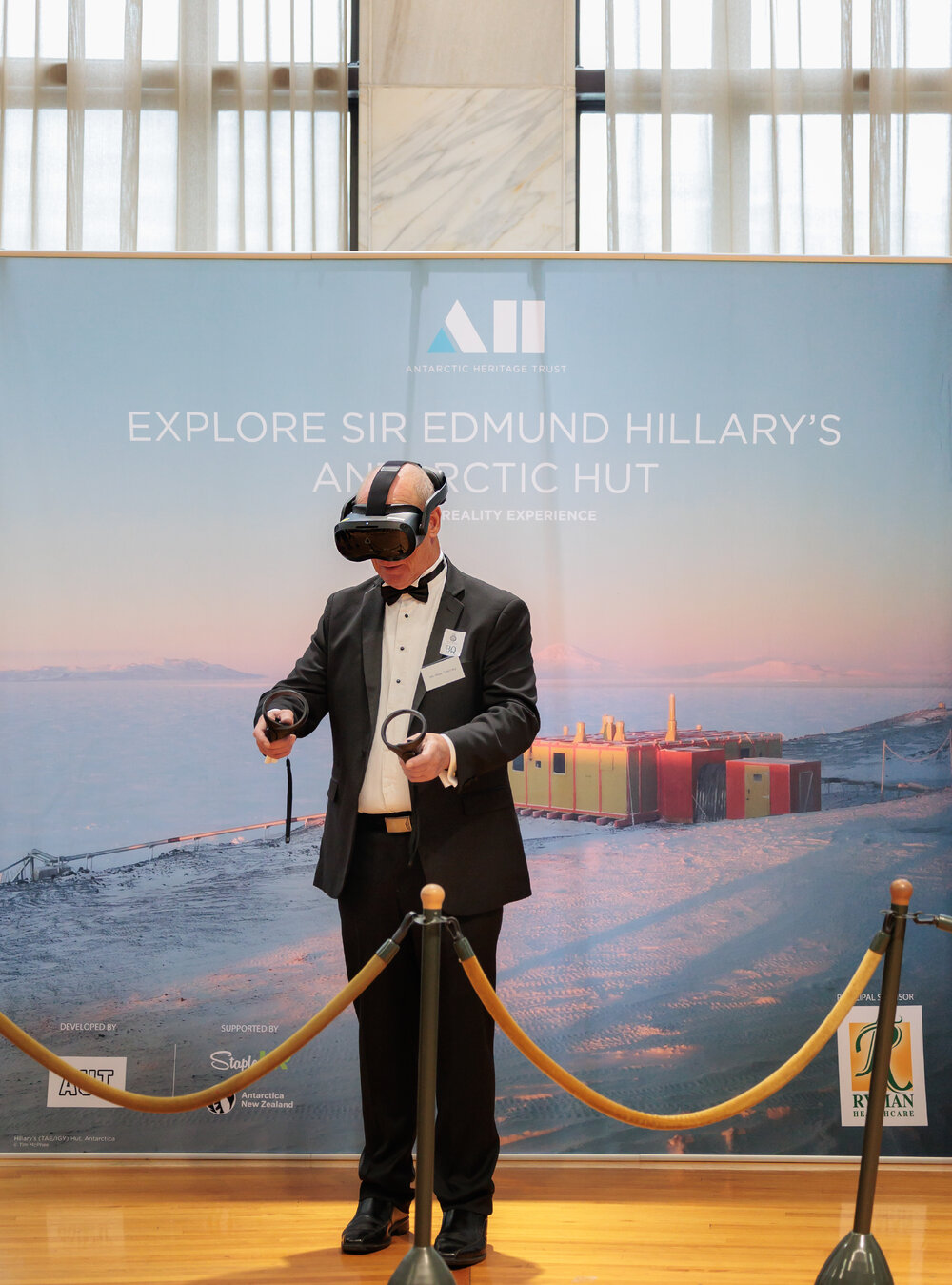 Mike Toomey experiencing the VR (001)