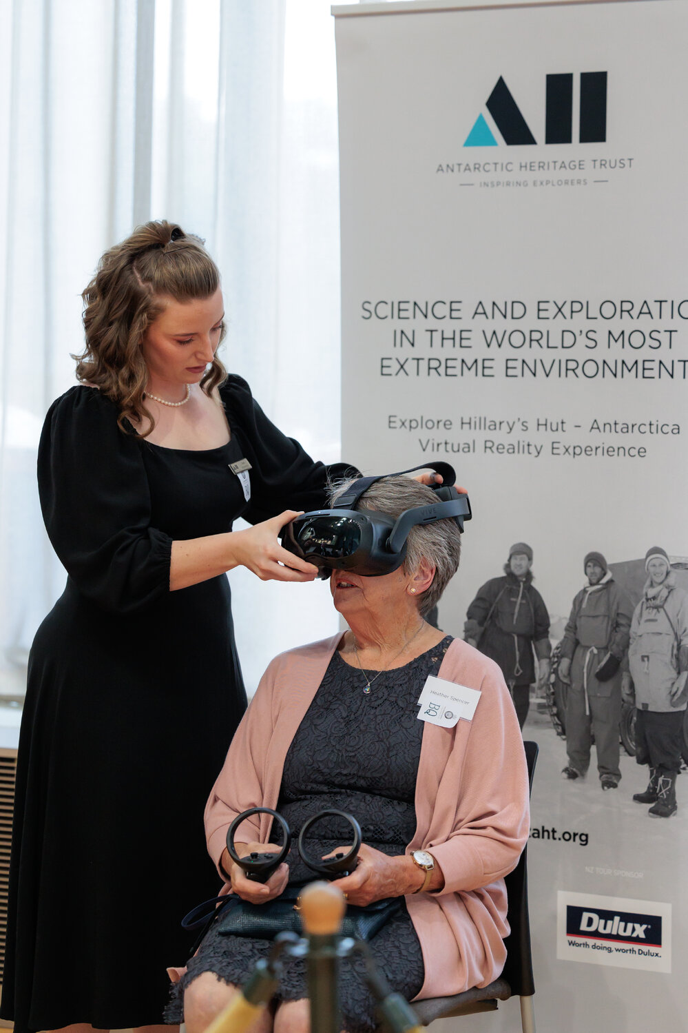 Heather Spencer experiencing the VR (001)