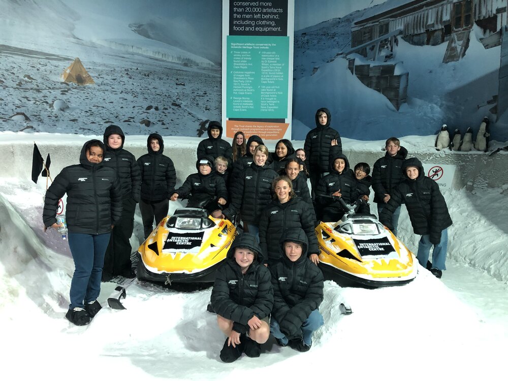 Young Inspiring Explorers&trade; group at IAC (001)