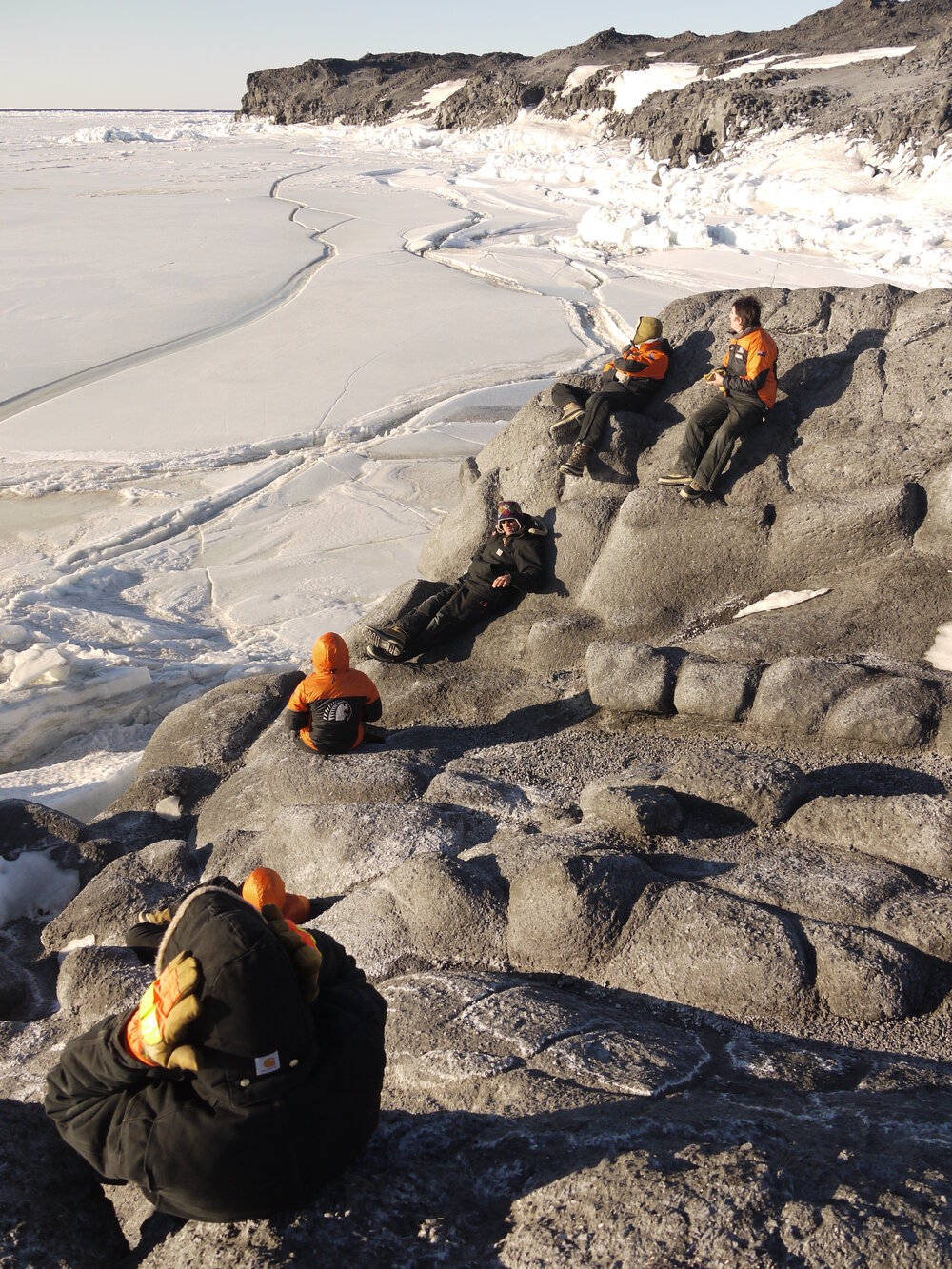 2010-11 K170 team on a walk near Cape Royds