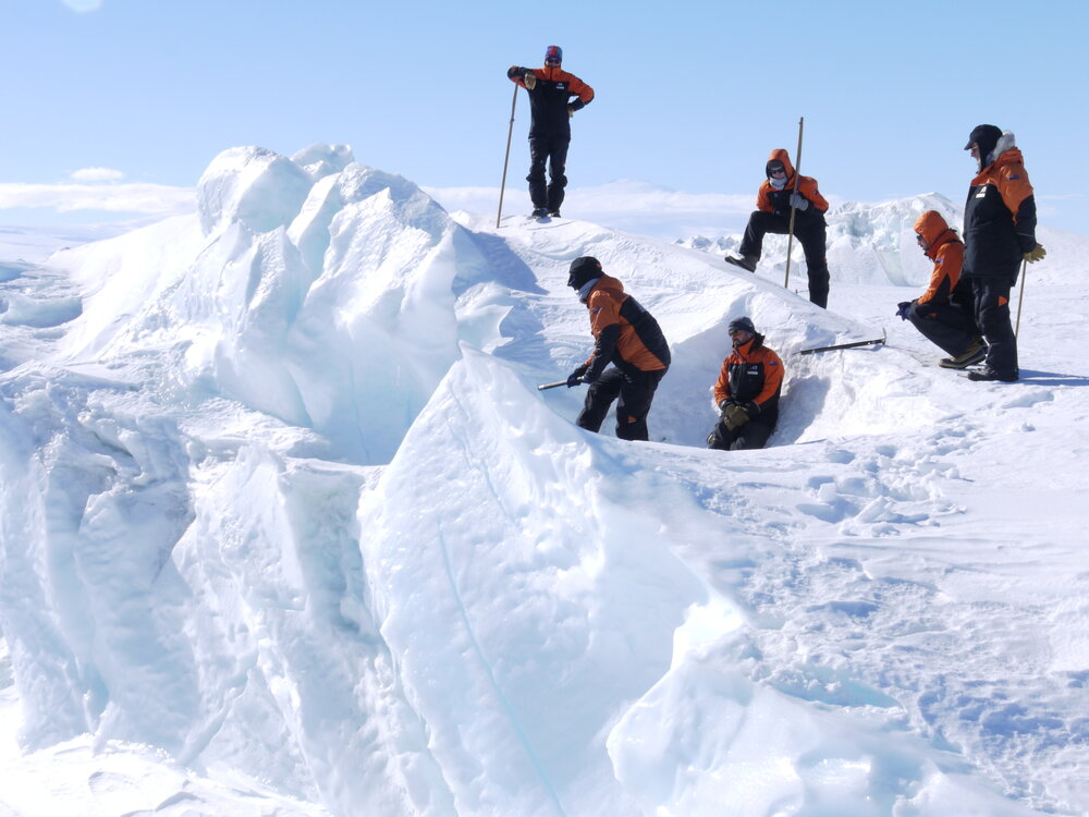 2010-11 Scott Base pressure ridges (004)