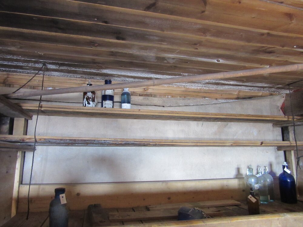 2015-16 Schedule future repairs, paper wall linings, Cape Adare (005)