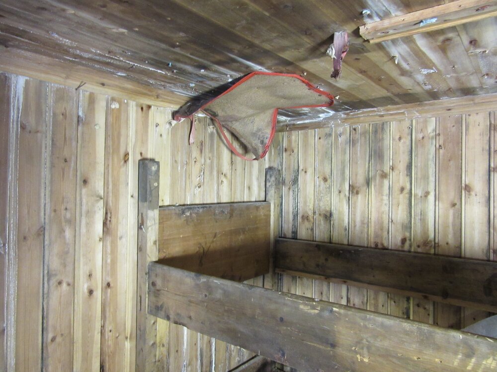 2015-16 Location image - Borchgrevink and Fougner's bunks, Borchgrevink's hut