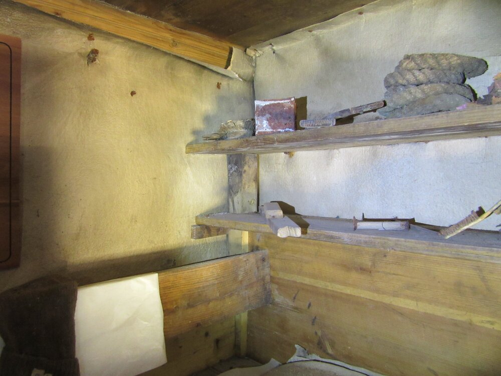 2015-16 Location image - Colbeck's bunk, Borchgrevink's hut (007)