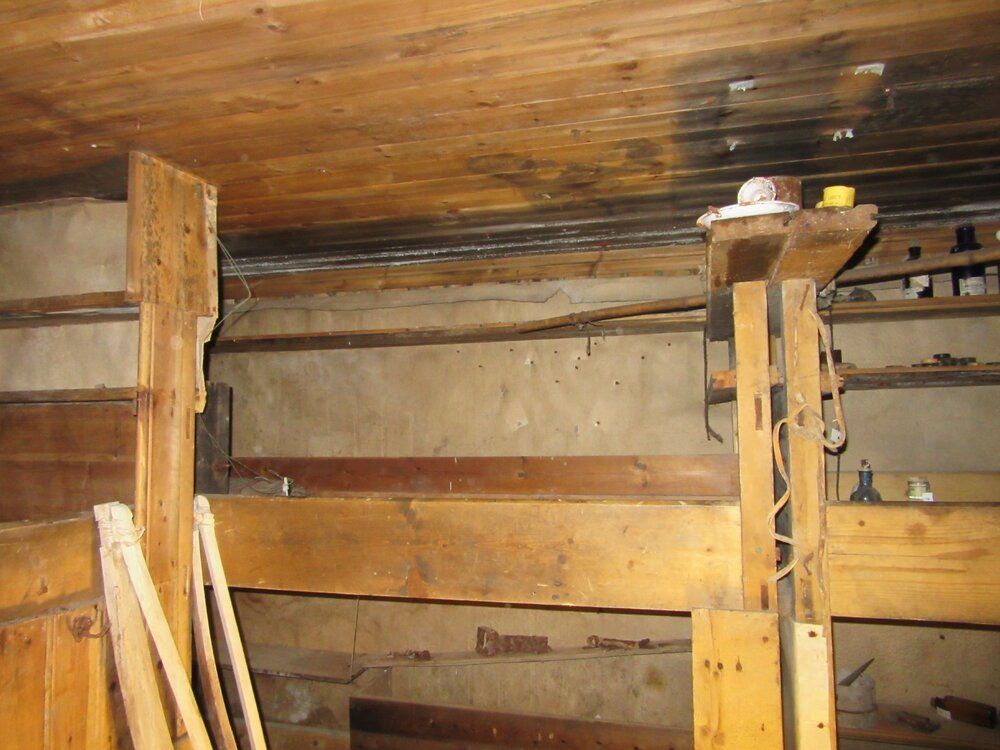 2015-16 Location image - Ellifsen and Evans's bunks, Borchgrevink's hut 