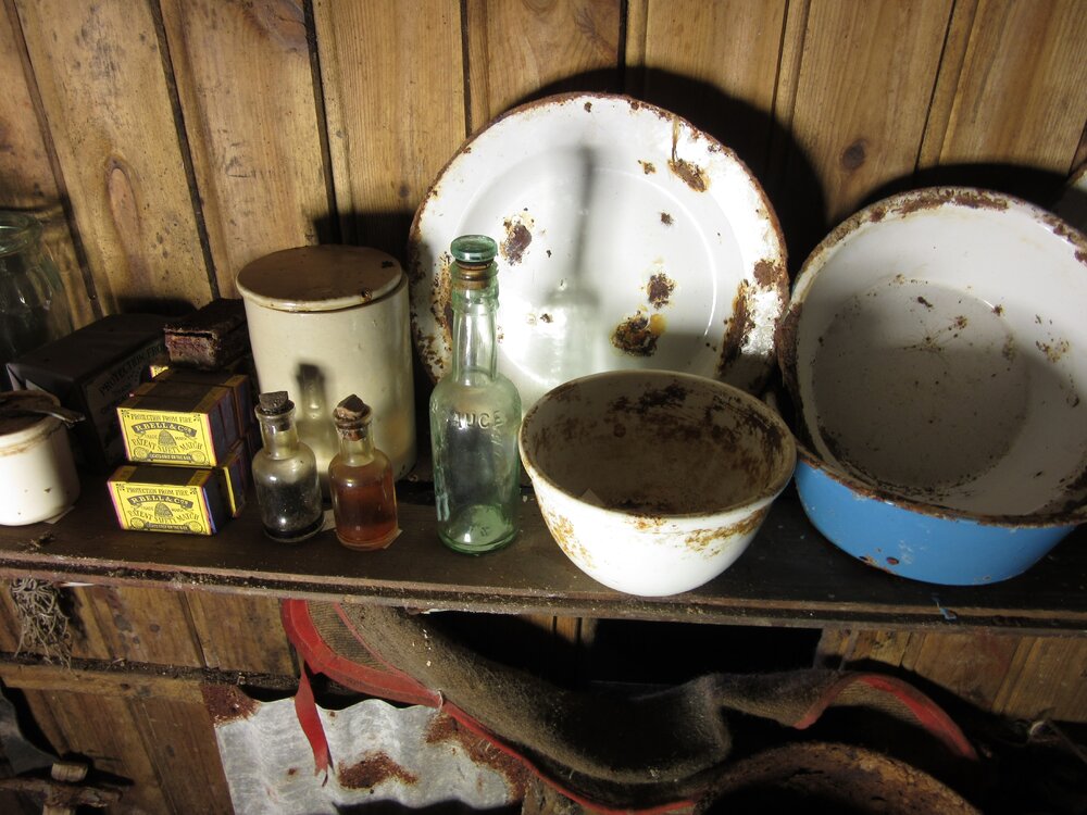 2015-16 Location image - Galley, Borchgrevink's hut (028)