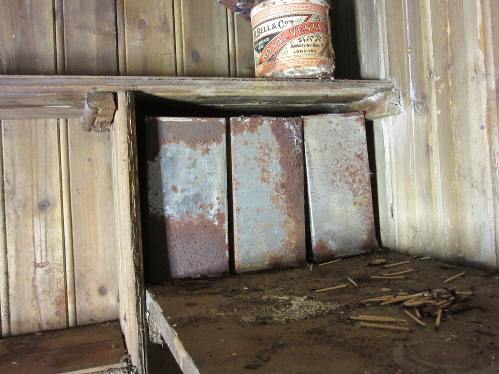 2015-16 Location image - Galley, Borchgrevink's hut (099)