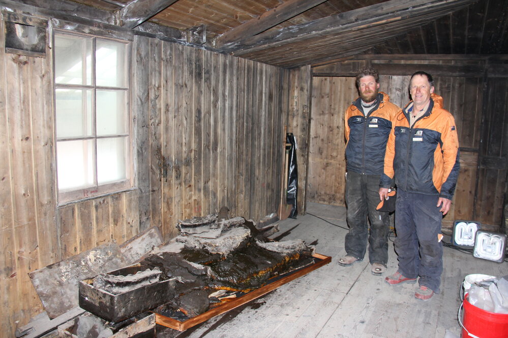 2021-22 Zack Bennett and John Taylor inside Scott's 'Discovery' hut