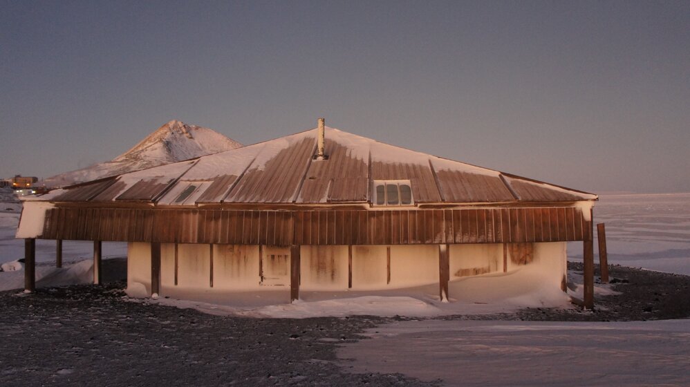 Scott's 'Discovery' hut, north elevation