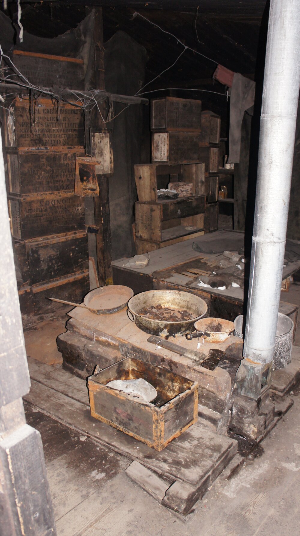 Blubber stove, stables of Scott's 'Terra Nova' hut (001)