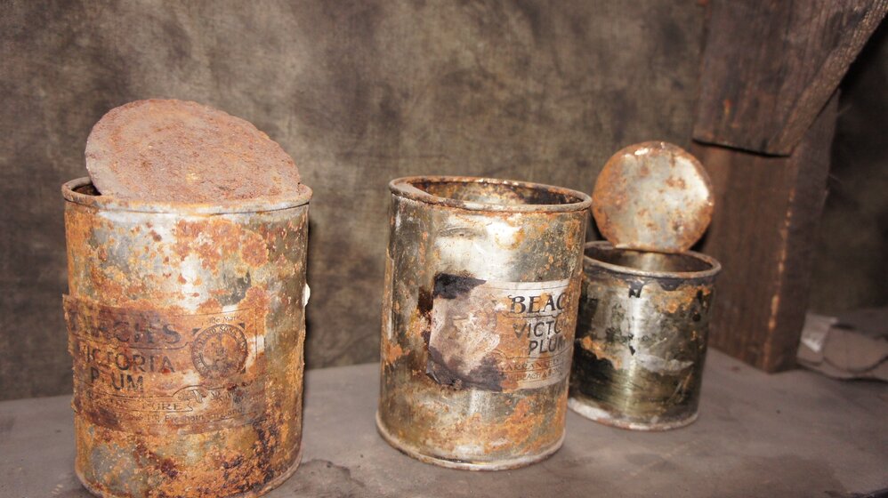 Tins on shelf, Scott's 'Discovery' hut 