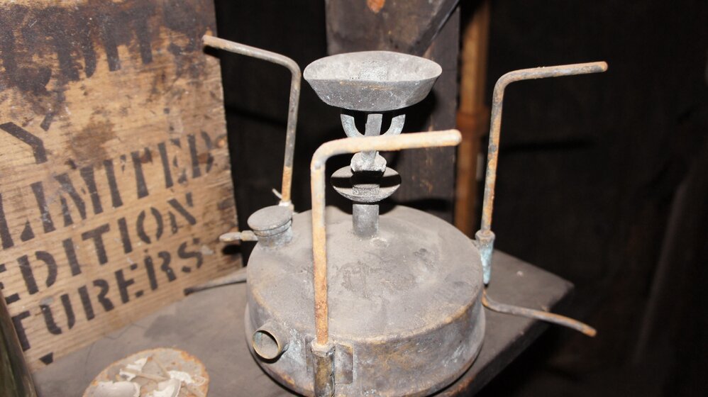 Primus in the Physical Laboratory, Scott's 'Discovery' hut 