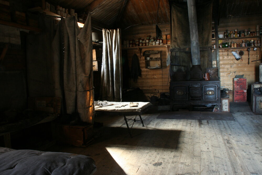 2010-11 Main space inside Shackleton's 'Nimrod' hut, Cape Royds