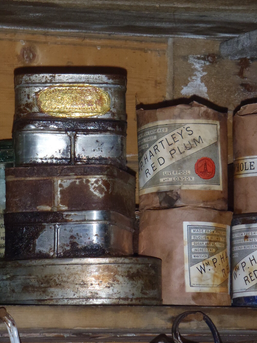 2010-11 Provisions on shelves inside Shackleton's 'Nimrod' hut