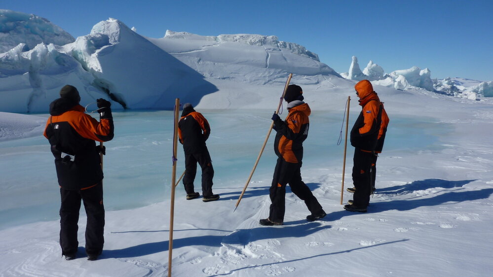 2010-11 AHT team visit the Pressure ridges near Scott Base
