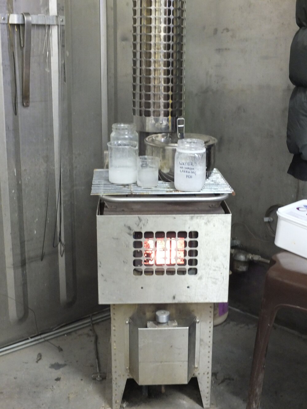 2014 Heating stove in mess wannigan at Hut Point
