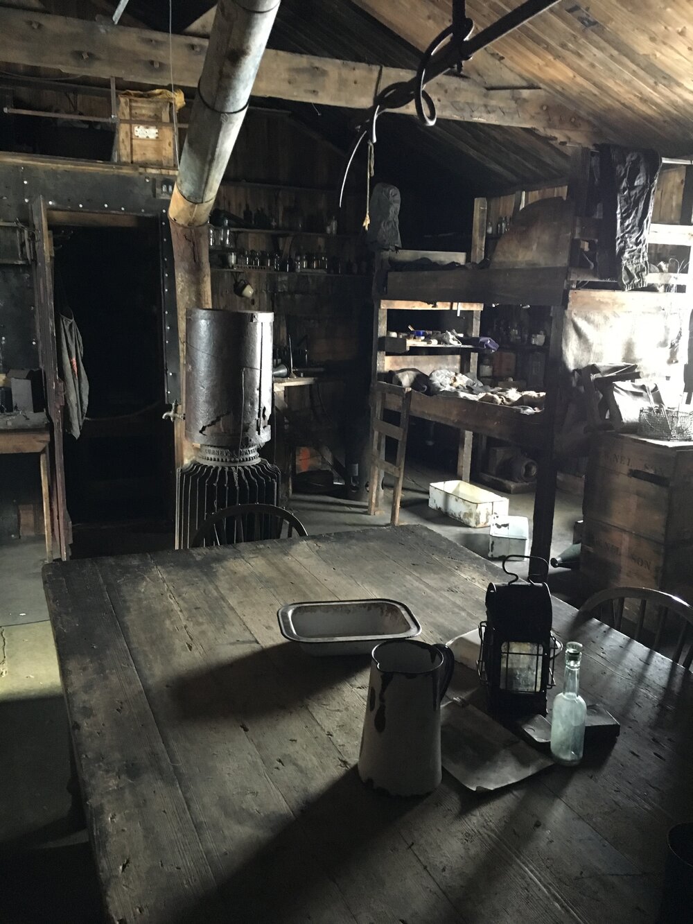 2015-16 Scott's 'Terra Nova' hut inspection, interior (006)