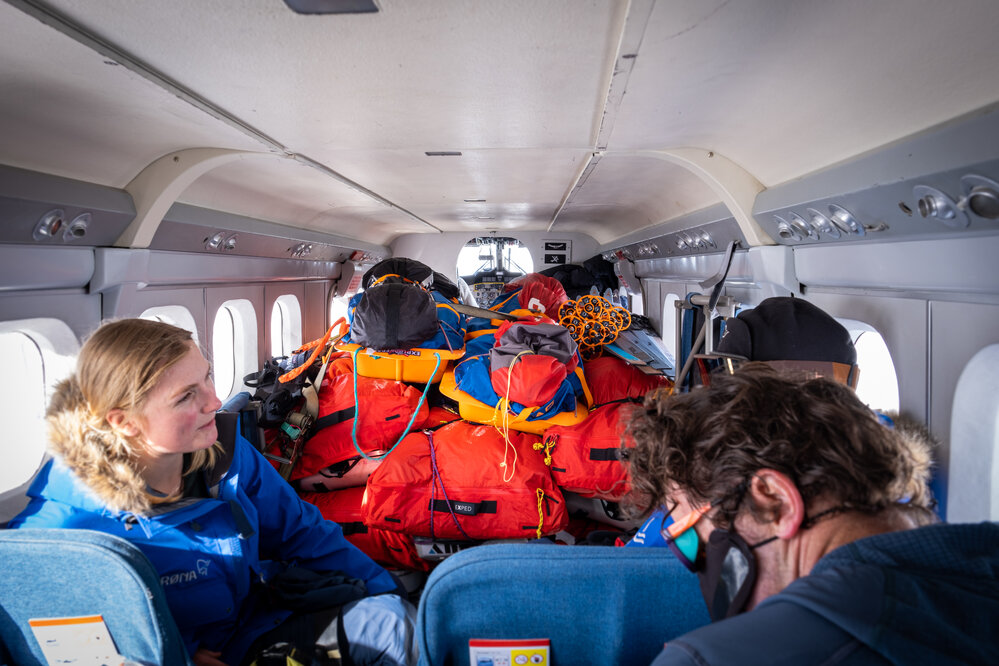 Equipment en route to the Messner Start