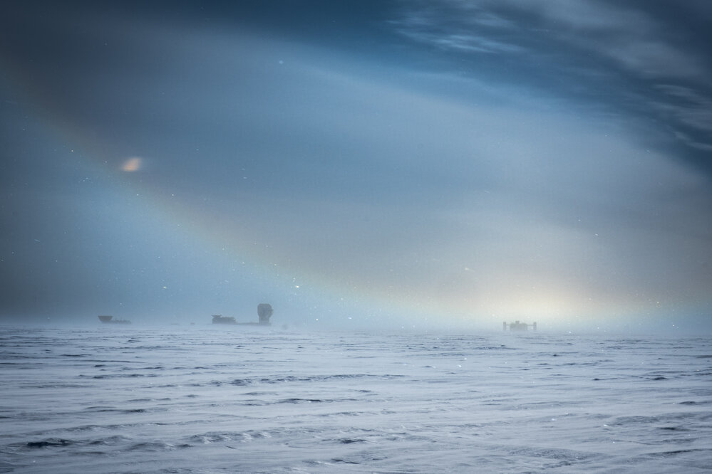 South Pole buildings in the distance