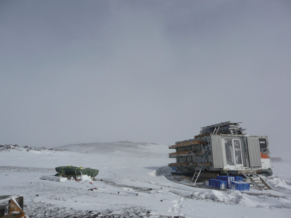 Conservation labs at Cape Evans (008)