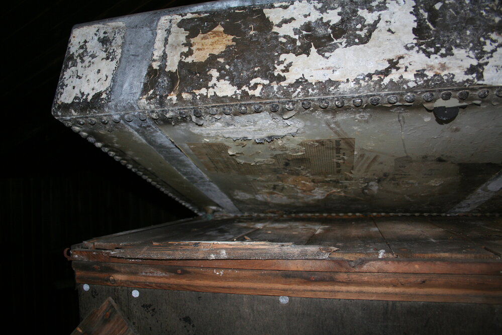2013-14 Water tank inside Scott's 'Terra Nova' hut, Cape Evans (004)