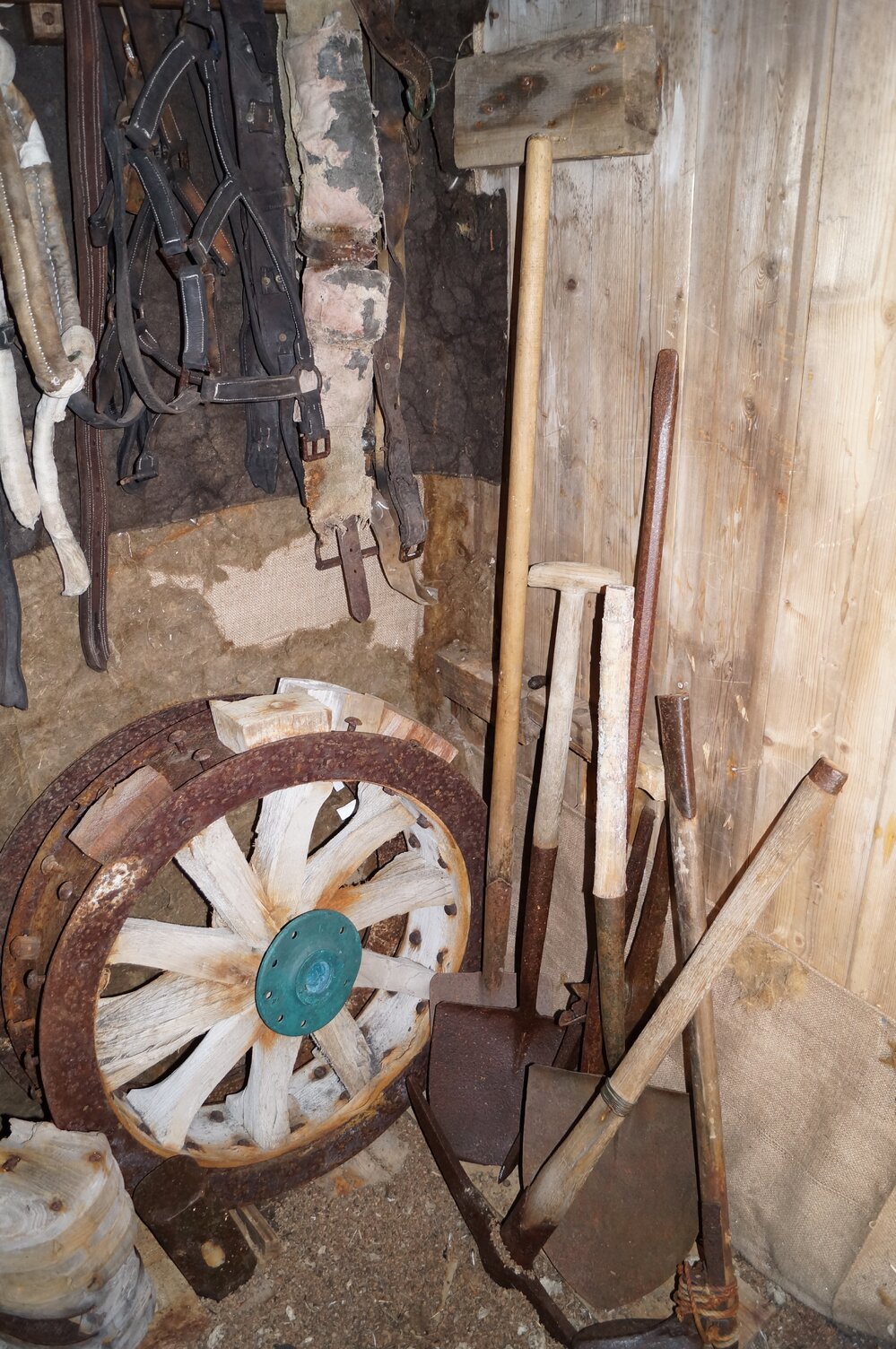 2012-13 Shackleton's 'Nimrod' hut inspection, interior (006)