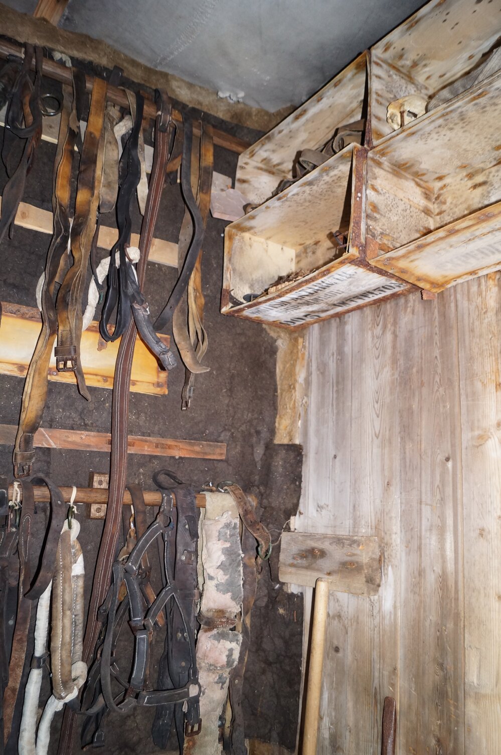 2012-13 Shackleton's 'Nimrod' hut inspection, interior (007)