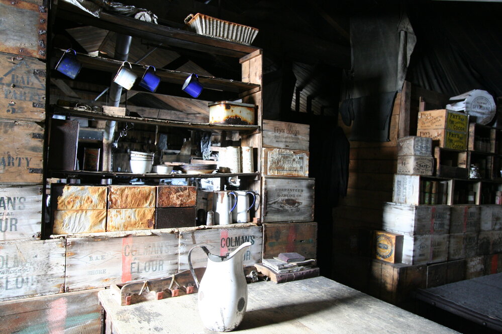 Messdeck, Scott's 'Terra Nova' hut (003)