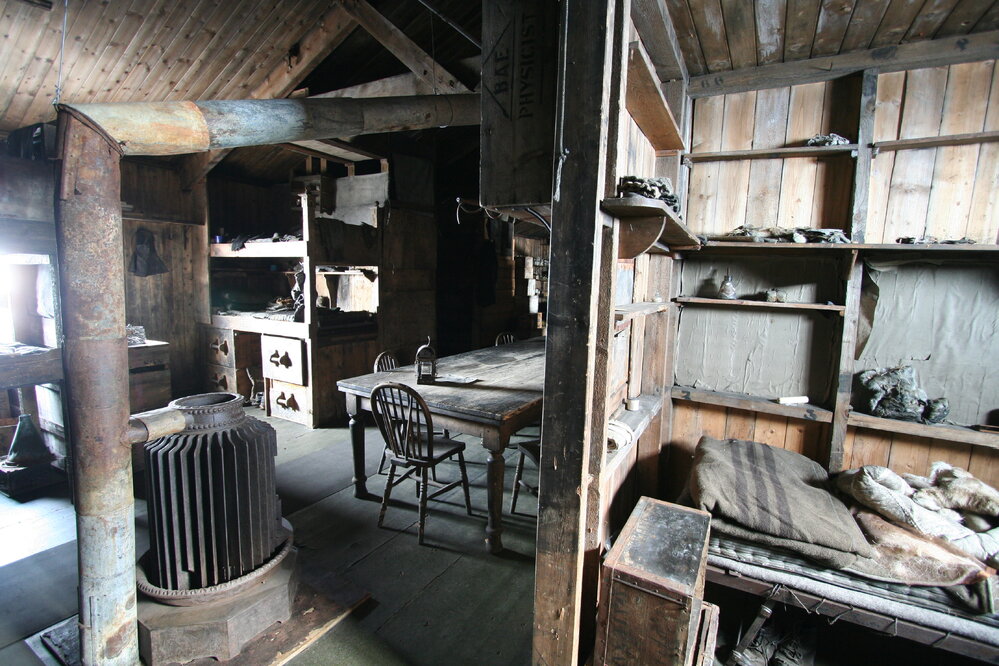 Scott's Cubicle and Wardroom, Scott's 'Terra Nova' hut (001)